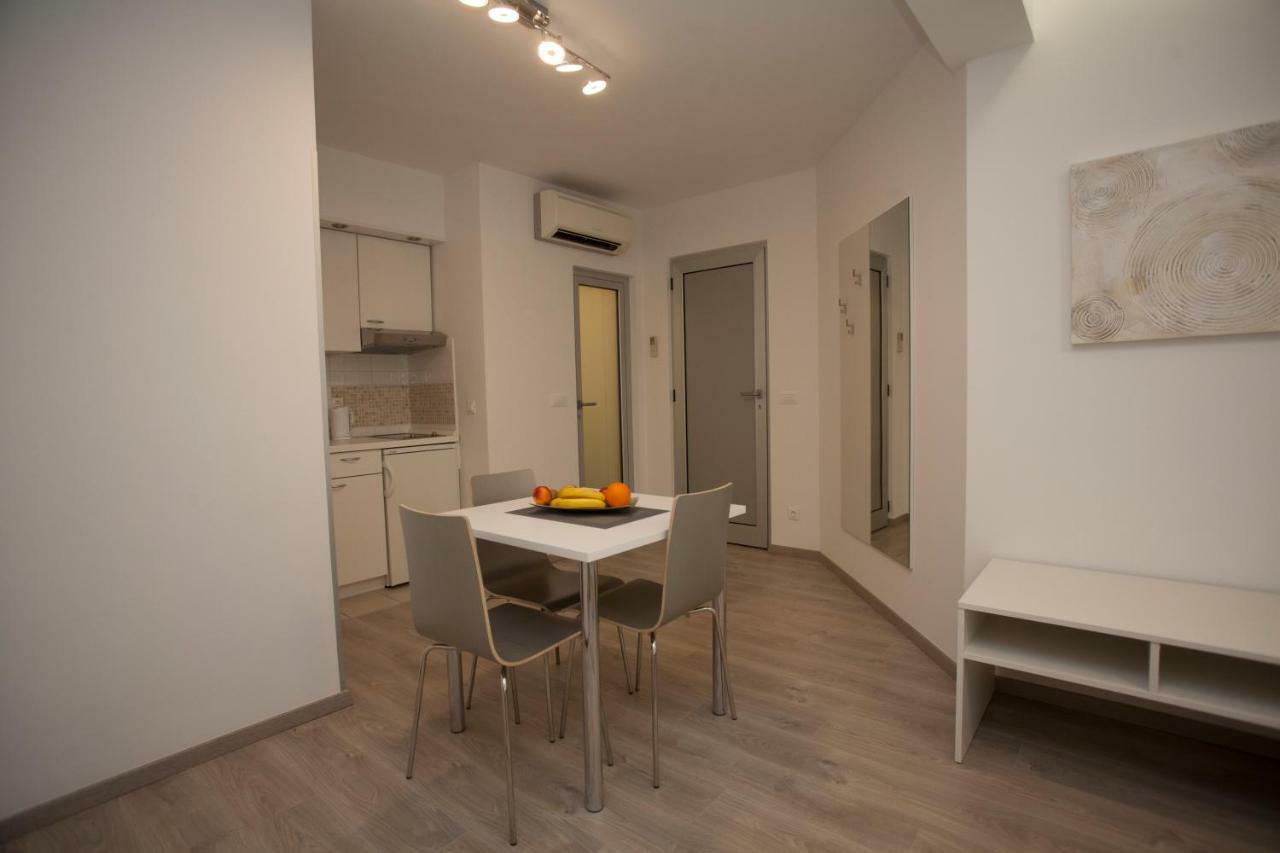 Apartments Lovret Flowers Split Kültér fotó